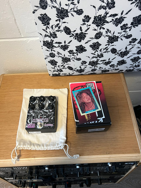 Kink Guitar Pedals Monk Fuzz